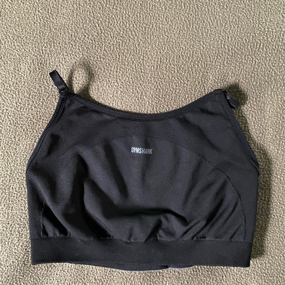 Gymshark M sports bra